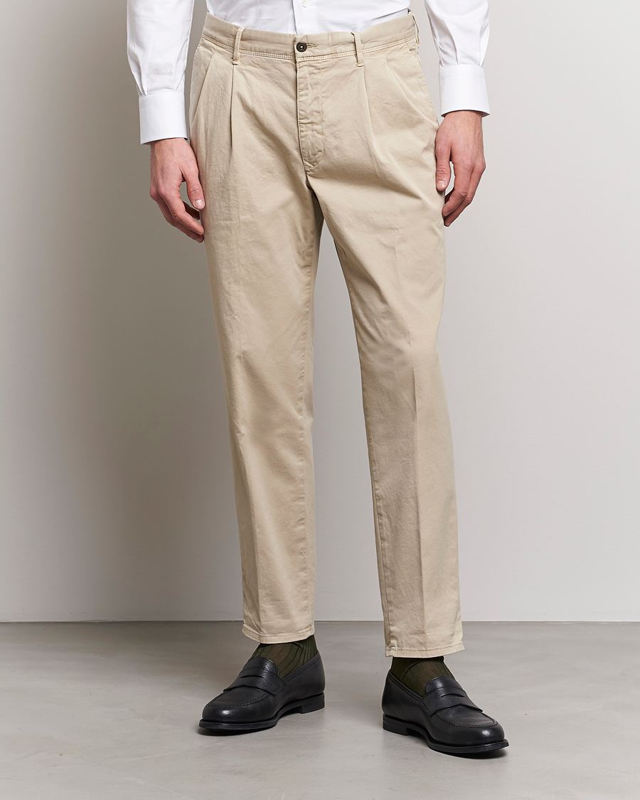 Herren | Hosen | Incotex | Tapered Fit Pleated Slacks Beige