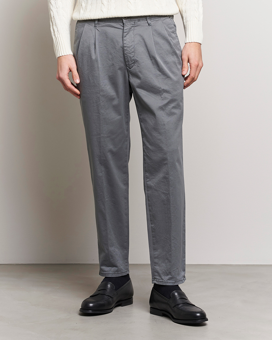 Herren | Hosen | Incotex | Tapered Fit Pleated Slacks Dark Grey