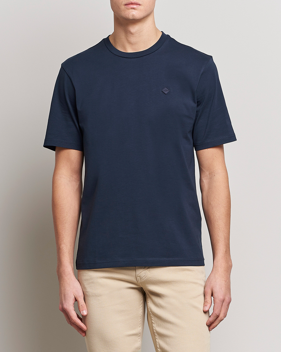 Herren | T-Shirts | J.Lindeberg | Dale Organic Cotton Patch T-Shirt Navy