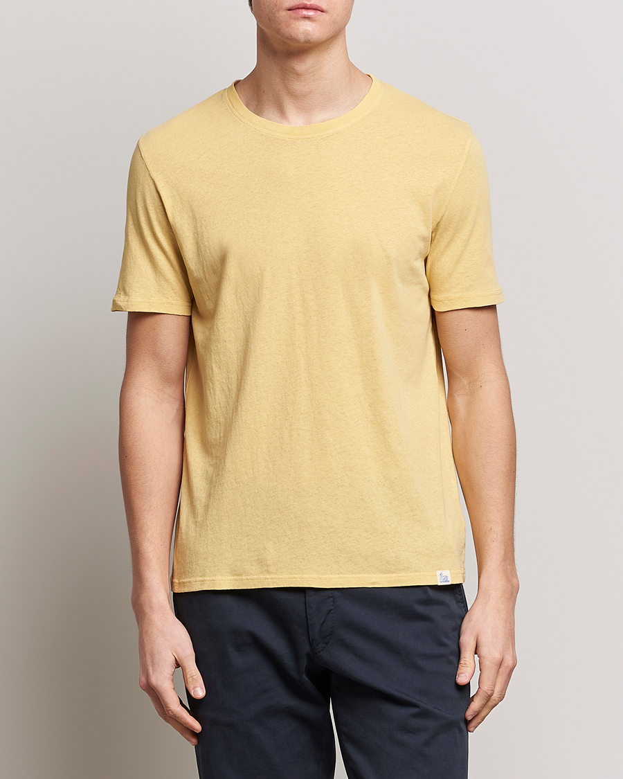Herren | T-Shirts | Merz b. Schwanen | Organic Cotton Washed Crew Neck T-Shirt Yellow