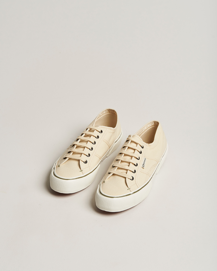 Herren | Superga 2490 Bold Canvas Snearkers Beige Eggshell | Superga | 2490 Bold Canvas Snearkers Beige Eggshell