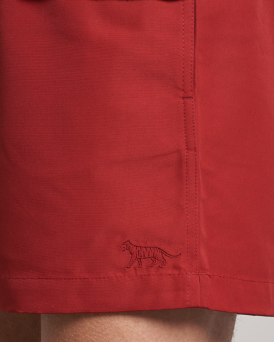 Herren | Badehosen | Tiger of Sweden | Sjo Swim Shorts Dark Raspberry