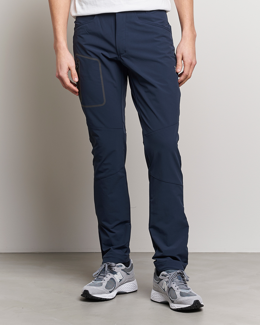 Herren | Hosen | Peak Performance | Tech Light Woven Scale Pants Blue Shadow