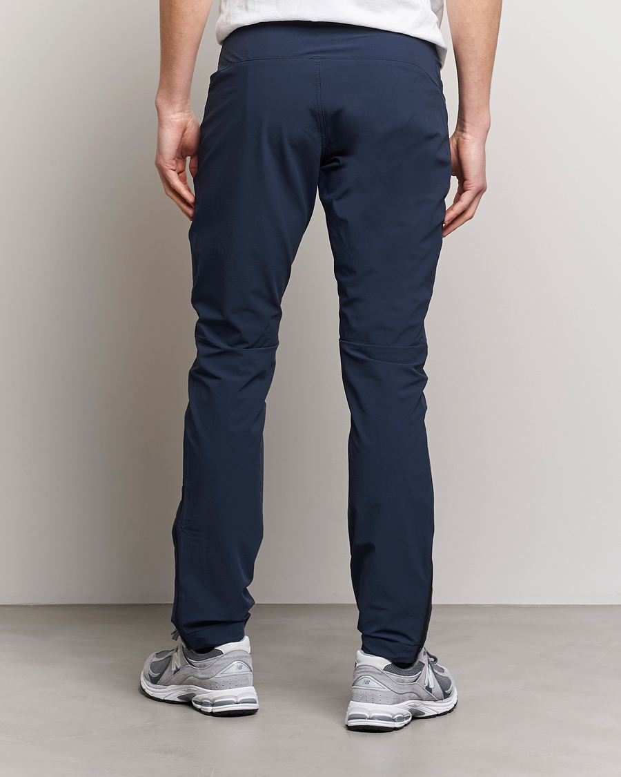 Herren | Hosen | Peak Performance | Tech Light Woven Scale Pants Blue Shadow