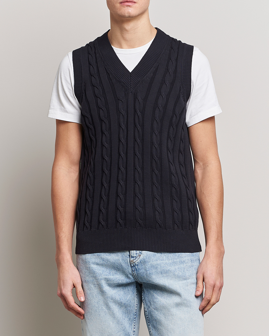 Herren | Pullover | Oscar Jacobson | Lucas Cable Knitted Vest Navy