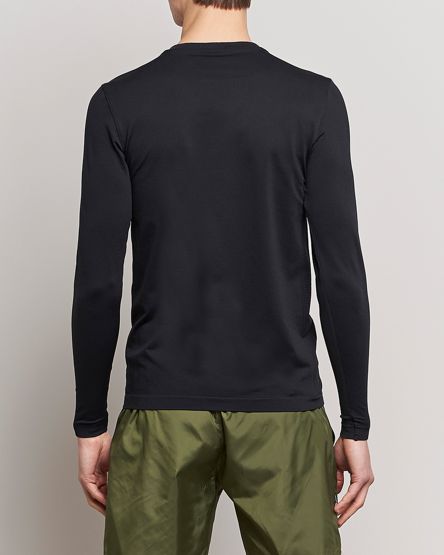 Herren | T-Shirts | Polo Ralph Lauren | Performance Seamless Long Sleeve Tee Polo Black