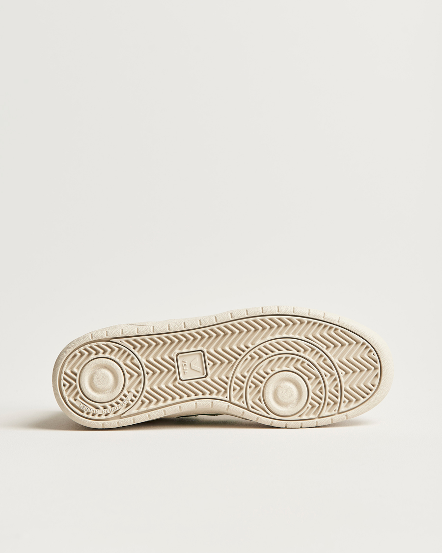 Herren | Veja V-10 Chromefree Leather Extra White/Emeraude Green | Veja | V-10 Chromefree Leather Extra White/Emeraude Green