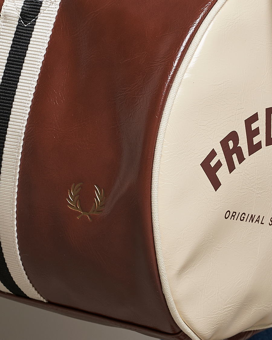 Herren | Fred Perry Classic Barrel Bag Tan | Fred Perry | Classic Barrel Bag Tan