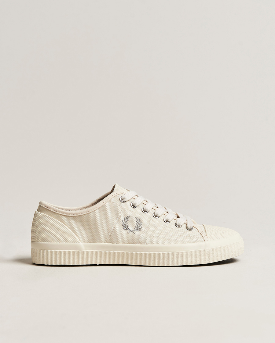 Herren | Fred Perry Hughes Low Canvas Sneaker Ecru | Fred Perry | Hughes Low Canvas Sneaker Ecru