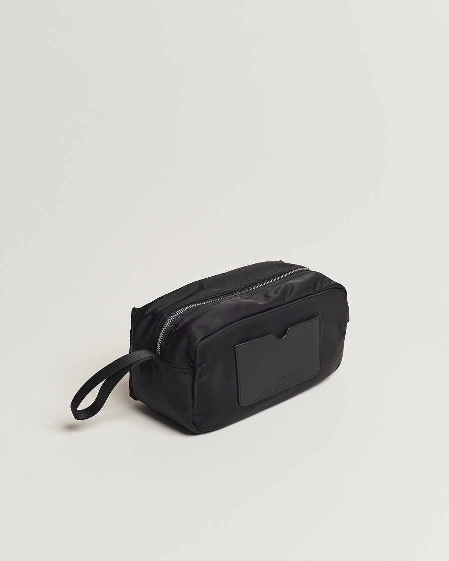 Herren | AMI Heart Logo Wash Bag Black | AMI | Heart Logo Wash Bag Black