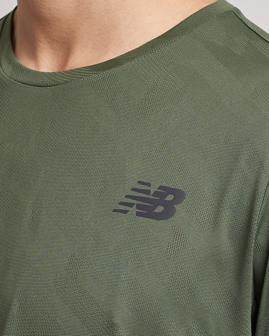 Herren | T-Shirts | New Balance Running | Q Speed Jacquard Long Sleeve T-Shirt Olive