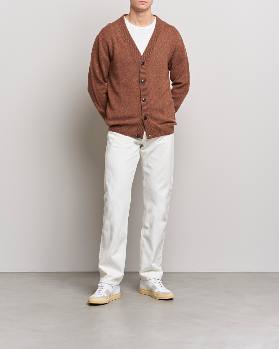 Herren | Pullover | Sunspel | Lambswool Cardigan Pecan