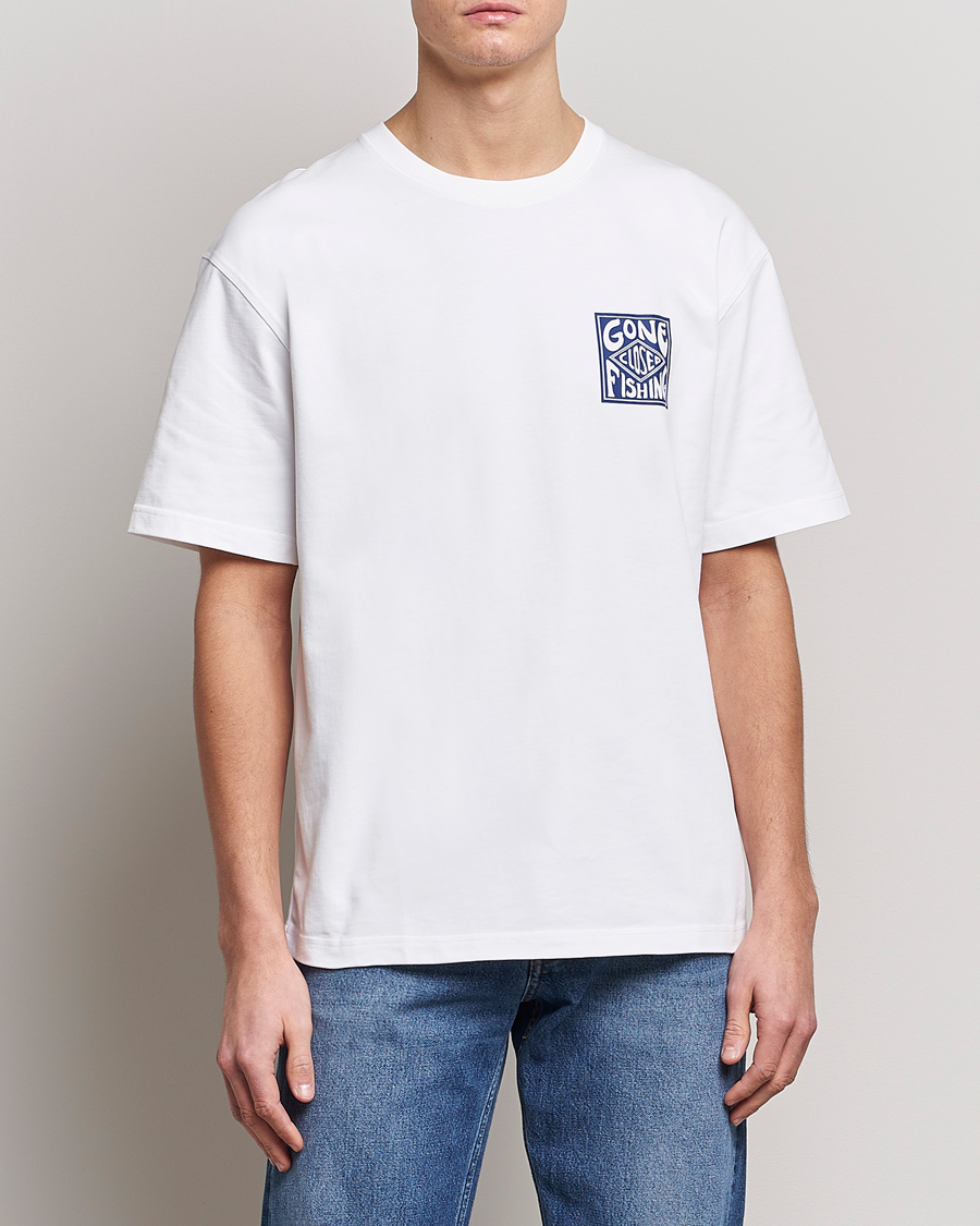 Herren | T-Shirts | Samsøe Samsøe | Samsøe & Samsøe Gone Fishing T-Shirt White