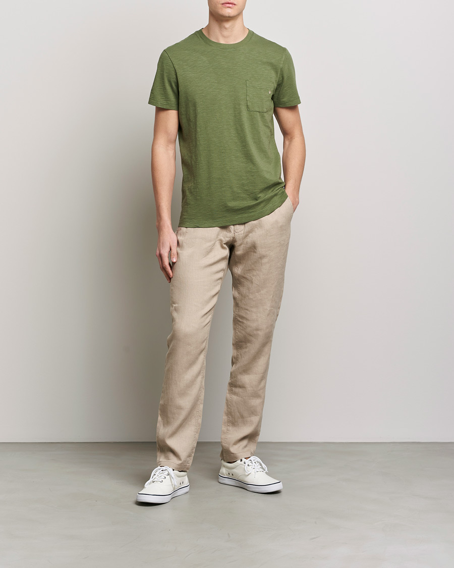 Herren | T-Shirts | Morris | Lily Slub Pocket Crew Neck Tee Olive