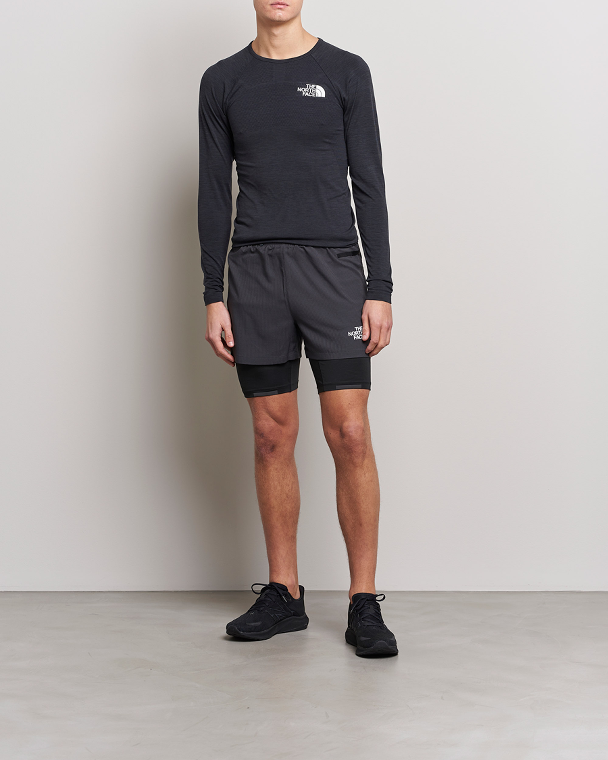 Herren | Shorts | The North Face | Mountain Athletics Dual Shorts Black/Asphalt