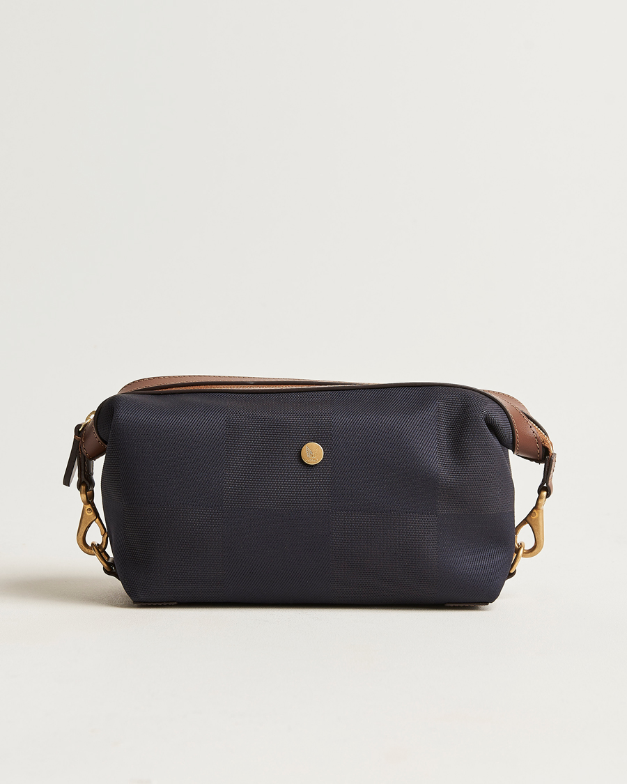 Herren | Mismo M/S Nylon Washbag Pioneer Blue/Cuoio | Mismo | M/S Nylon Washbag Pioneer Blue/Cuoio