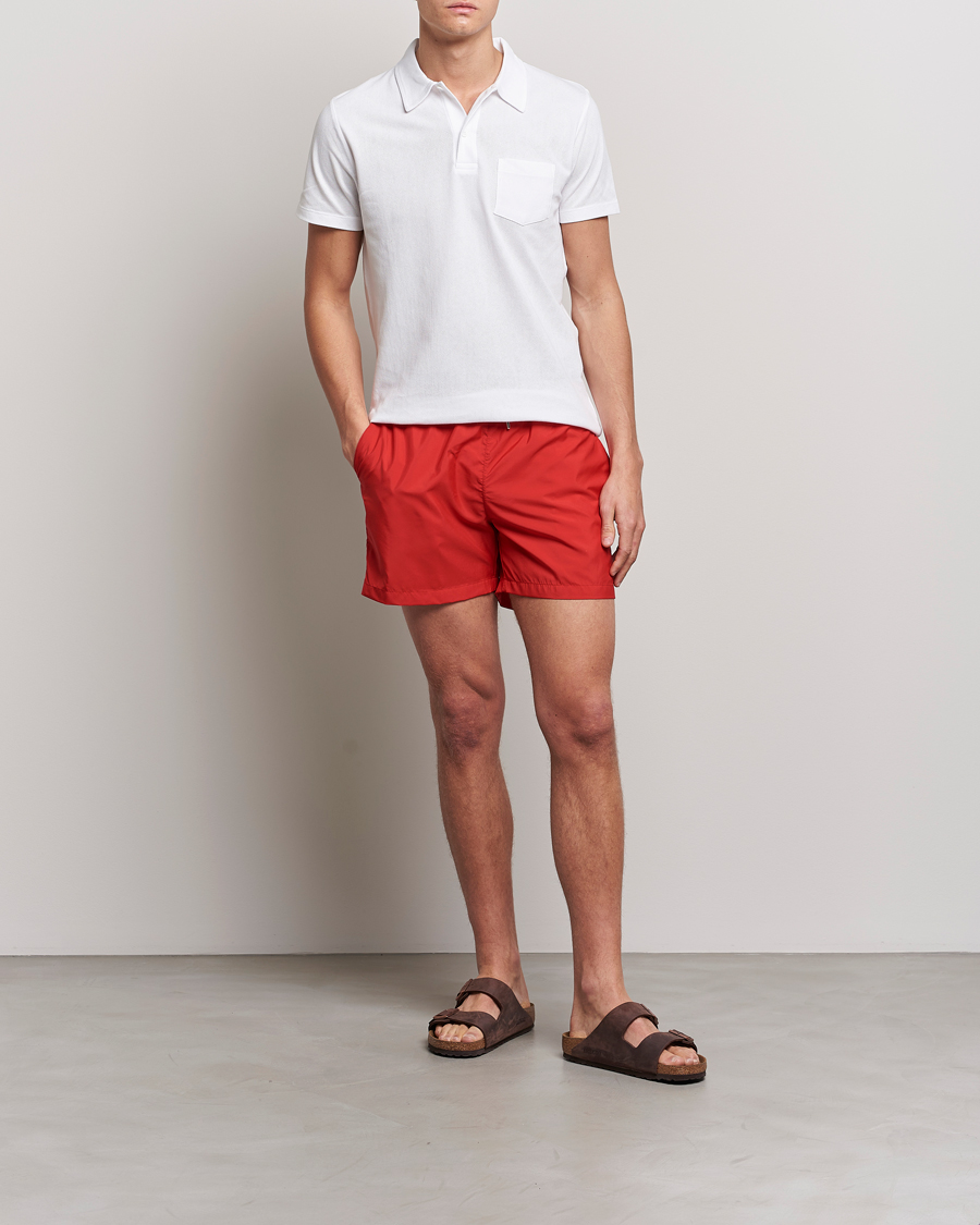 Herren | Badehosen | The Resort Co | Classic Swimshorts Ruby Red