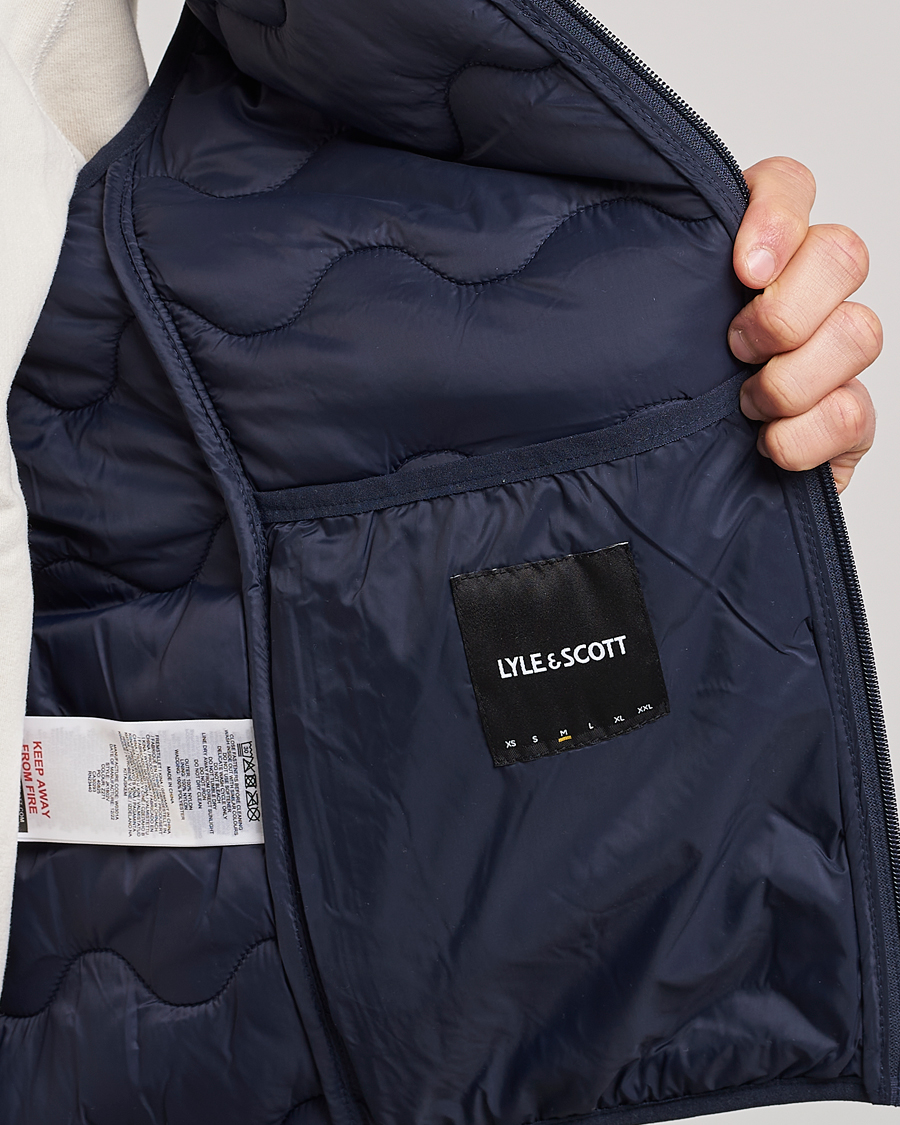 Herren | Westen | Lyle & Scott | Crest Quilted Gilet Vest Dark Navy