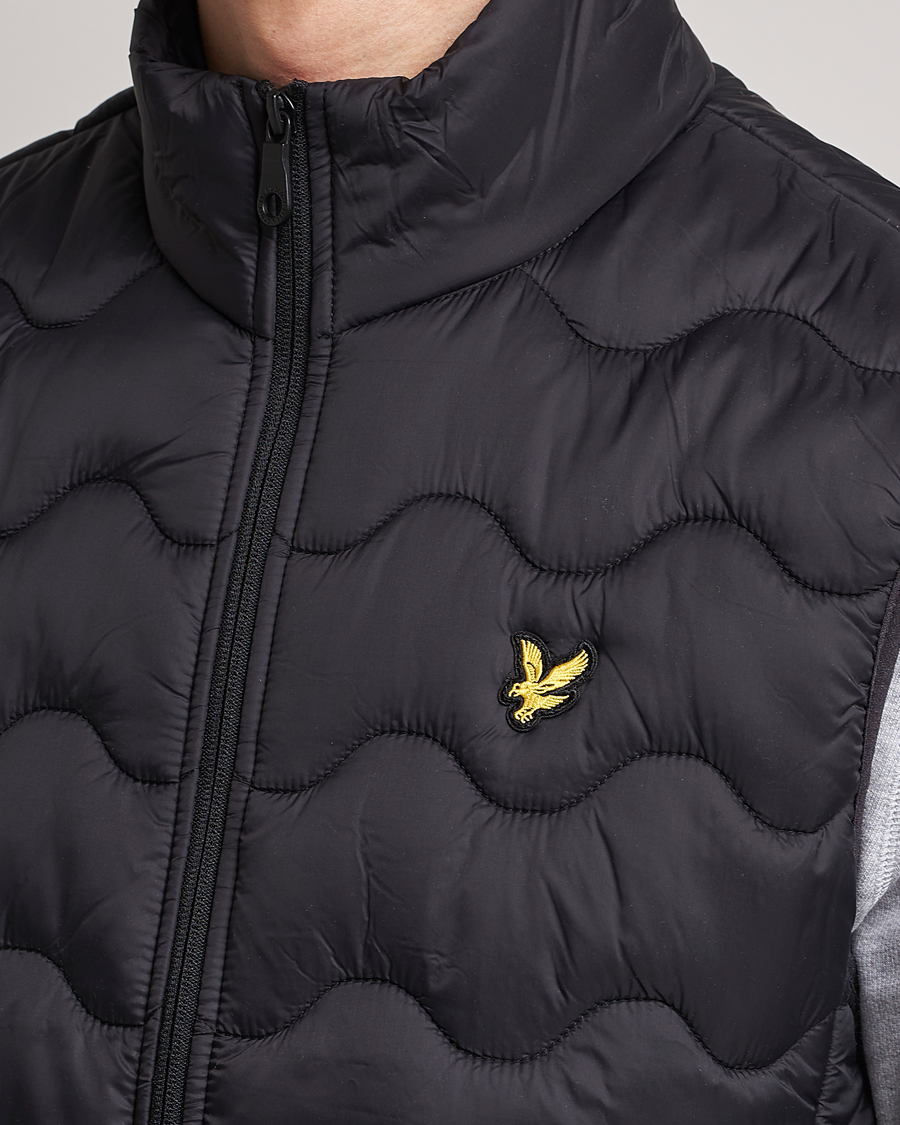 Herren | Westen | Lyle & Scott | Crest Quilted Gilet Vest Black