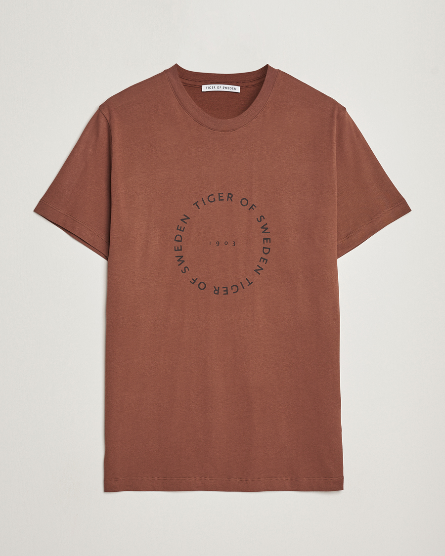 Herren | T-Shirts | Tiger of Sweden | Dillan Crew Neck Logo T-Shirt Golden Copper