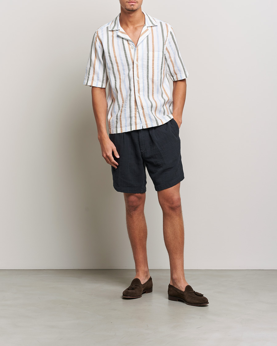 Herren | Shorts | Oscar Jacobson | Tanker Pleated Crepe Cotton Shorts Navy