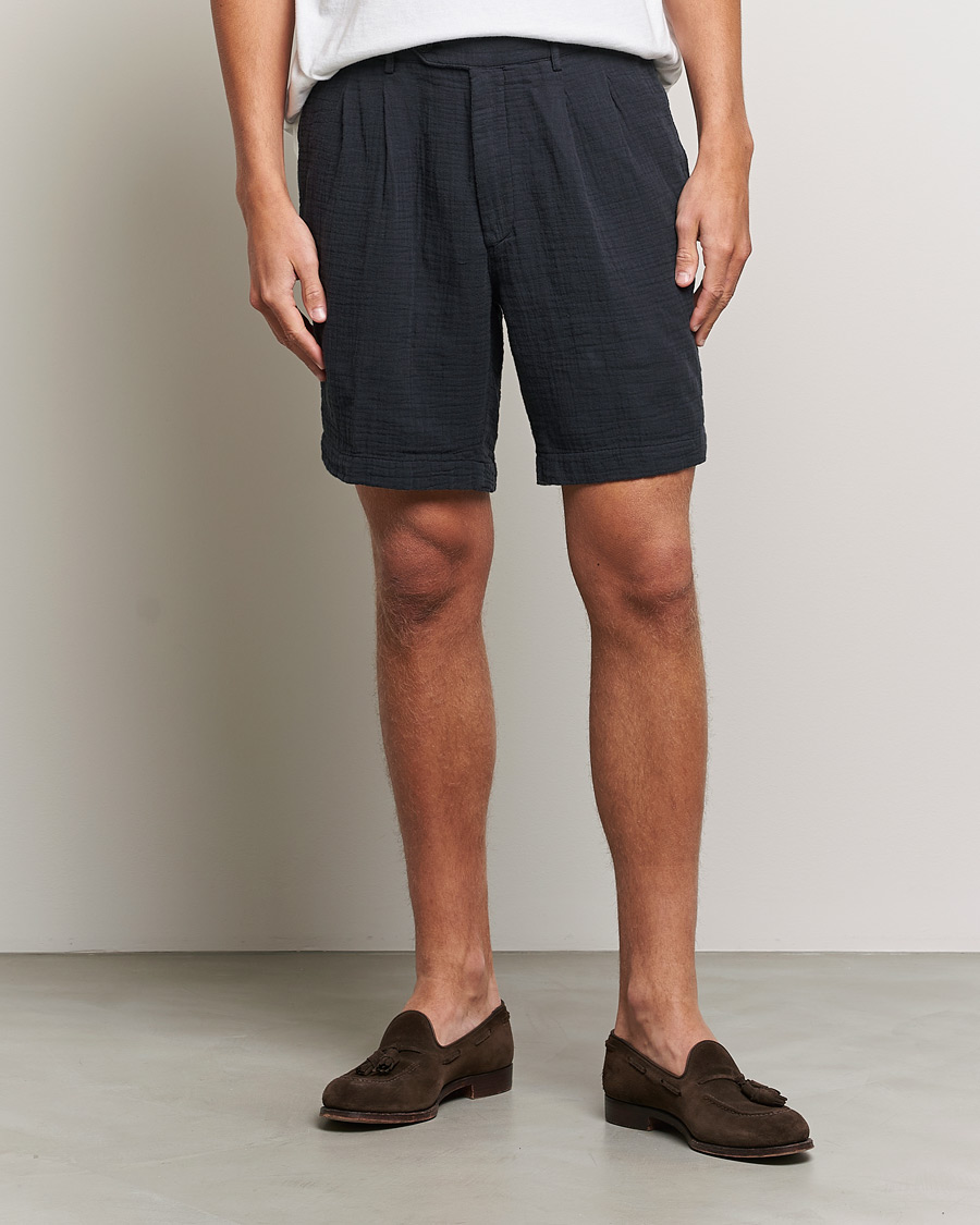 Herren | Shorts | Oscar Jacobson | Tanker Pleated Crepe Cotton Shorts Navy