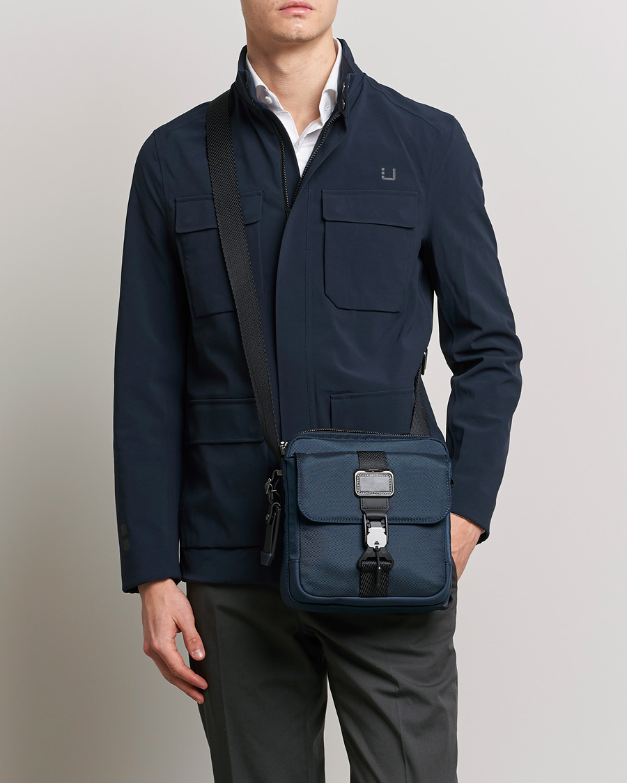 Herren | TUMI Alpha Bravo Junior Crossbody Navy | TUMI | Alpha Bravo Junior Crossbody Navy