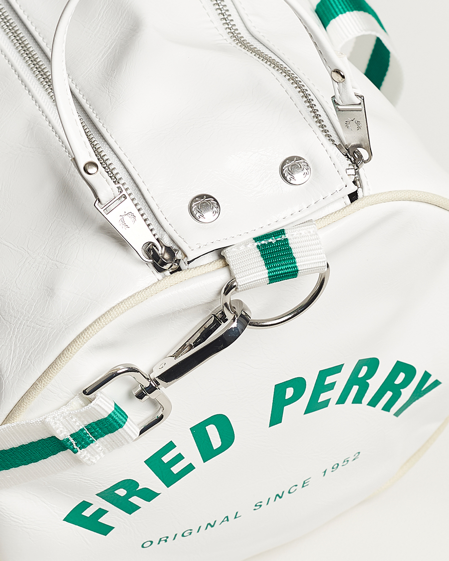 Herren | Fred Perry Classic Barrel Bag Snow White | Fred Perry | Classic Barrel Bag Snow White