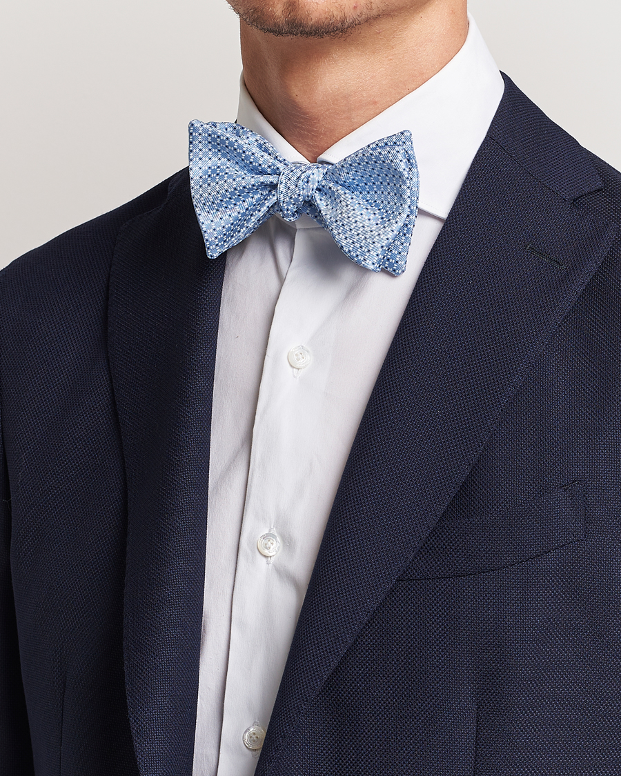 Herren | E. Marinella Printed Silk Bow Tie Light Blue | E. Marinella | Printed Silk Bow Tie Light Blue