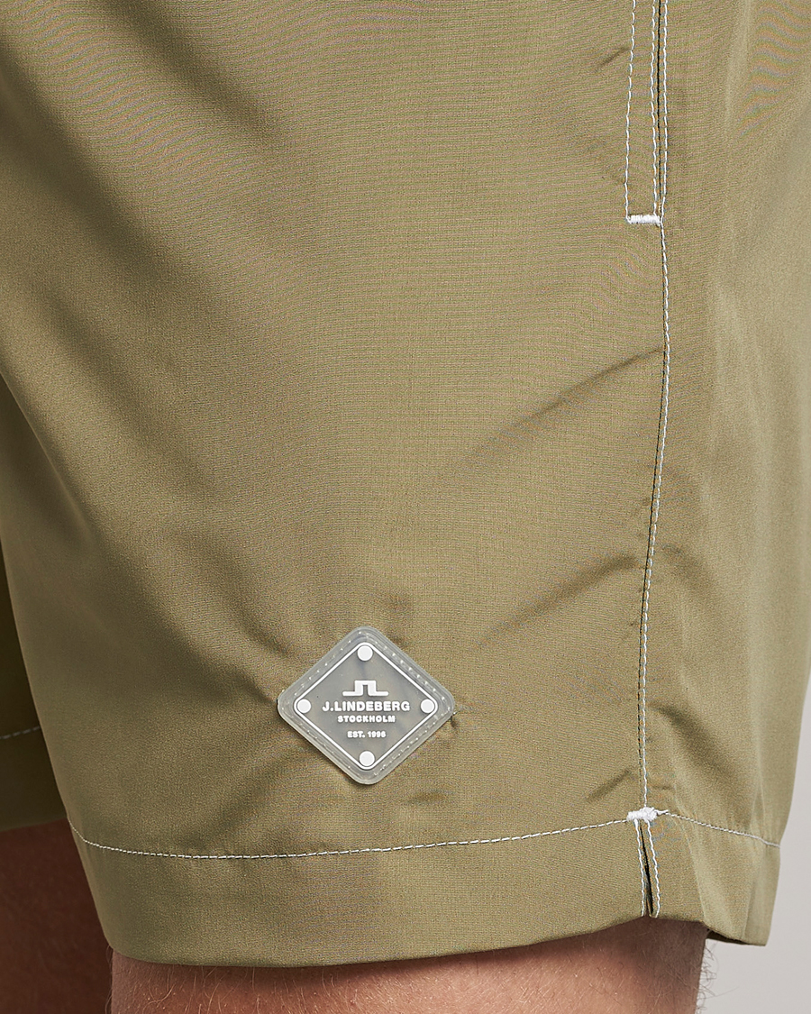 Herren | Badehosen | J.Lindeberg | Banks Solid Swimshorts Aloe