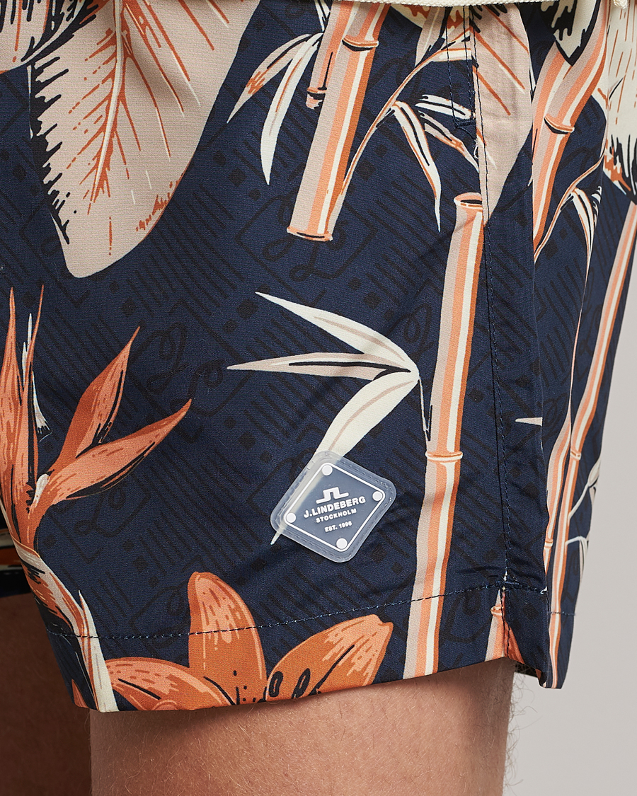 Herren | Badehosen | J.Lindeberg | Banks Tropical Swimshorts Navy