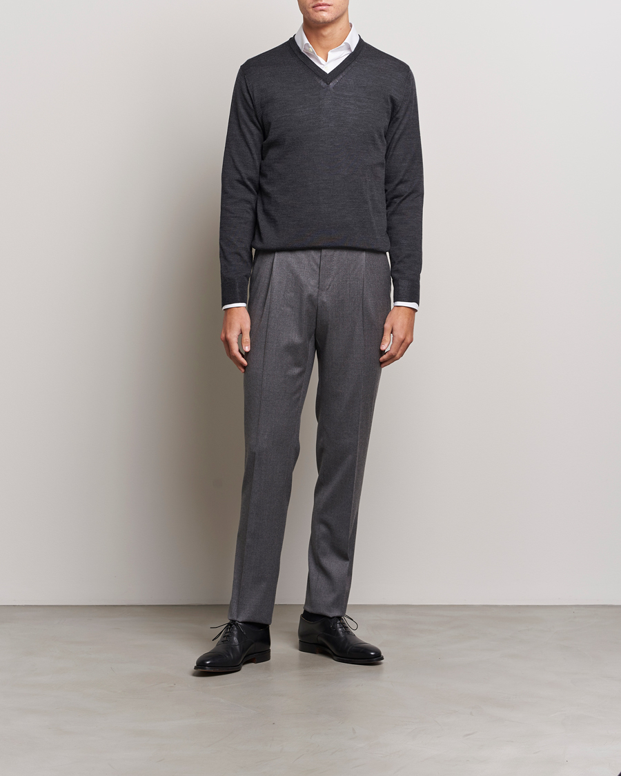 Herren | Pullover | Canali | Merino Wool V-Neck Charcoal