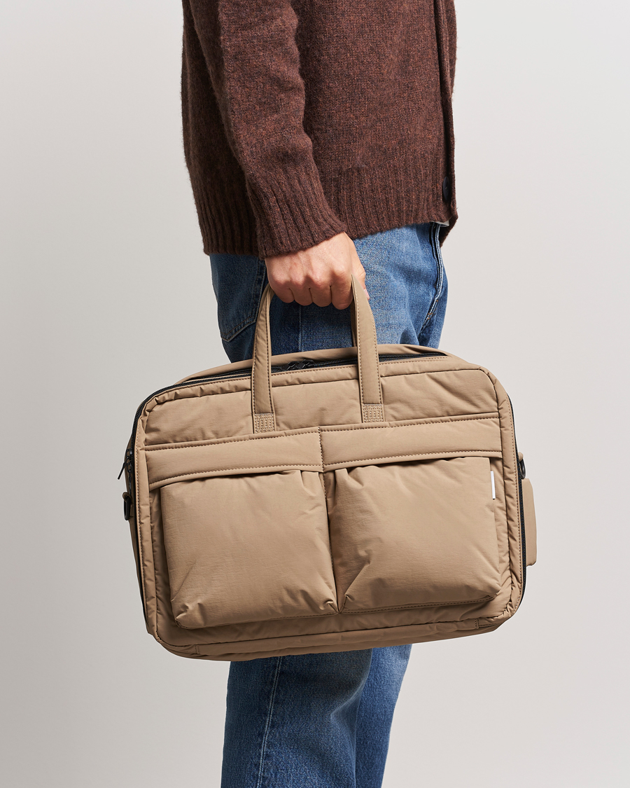 Herren | mazi untitled AM Bag 02 Nylon Briefcase Beige | mazi untitled | AM Bag 02 Nylon Briefcase Beige