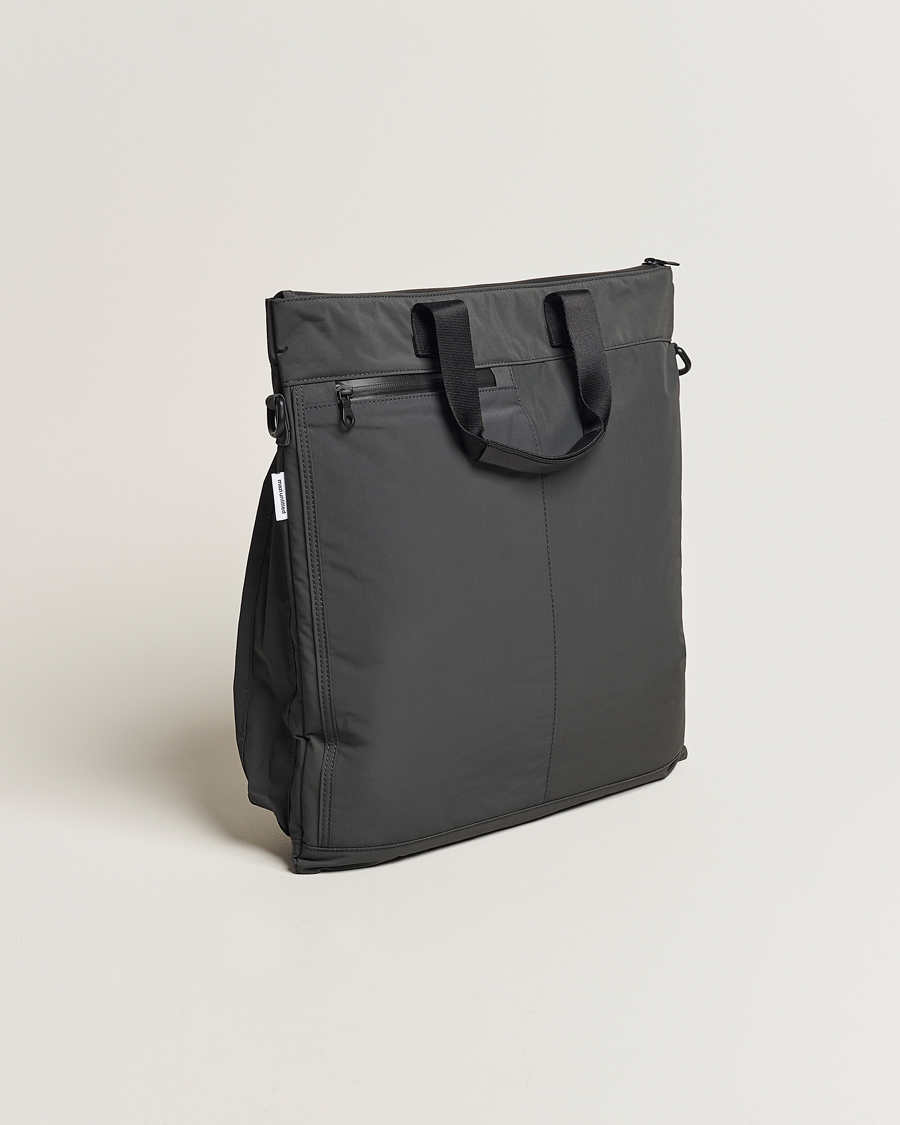 Herren | mazi untitled Helmet Bag 02 Nylon Tote Grey | mazi untitled | Helmet Bag 02 Nylon Tote Grey