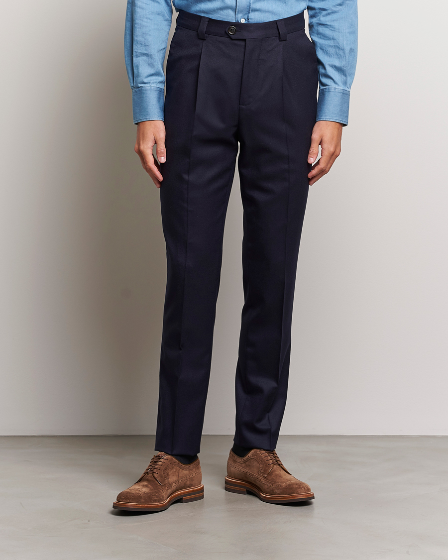 Herren | Hosen | Brunello Cucinelli | Slim Fit Pleated Flannel Trousers Navy