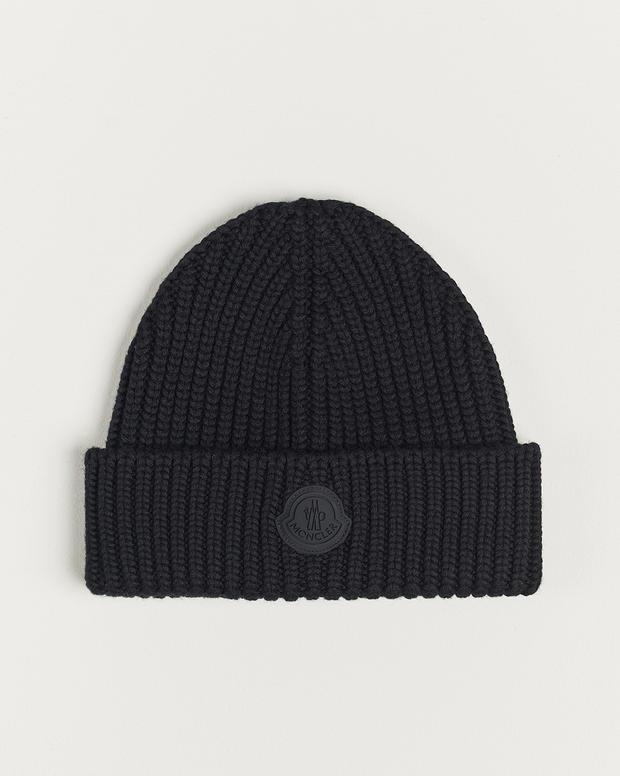 Herren | Moncler Tonal Logo Beanie Black | Moncler | Tonal Logo Beanie Black