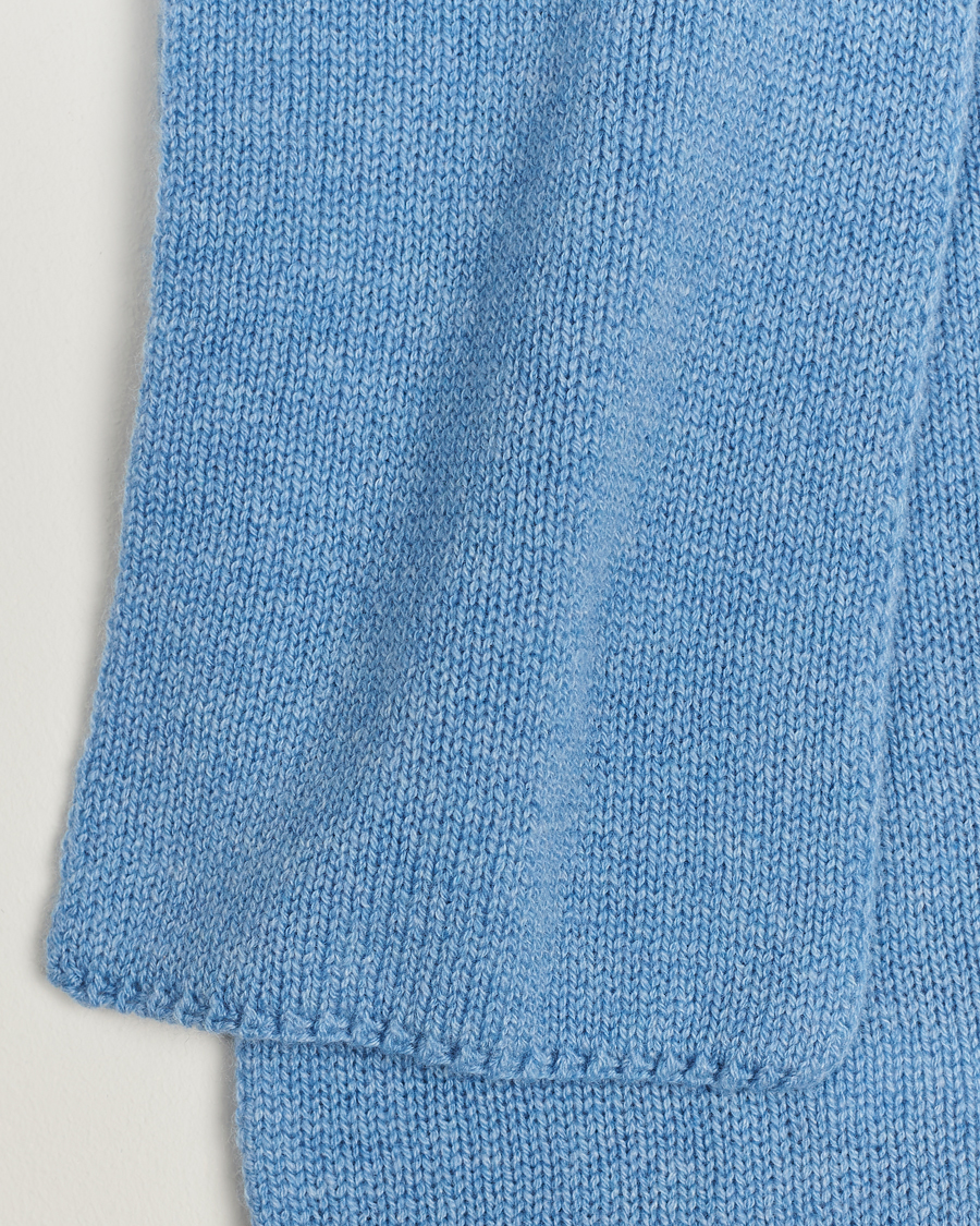 Herren | Piacenza Cashmere Short Loop Cashmere Scarf Light Blue | Piacenza Cashmere | Short Loop Cashmere Scarf Light Blue