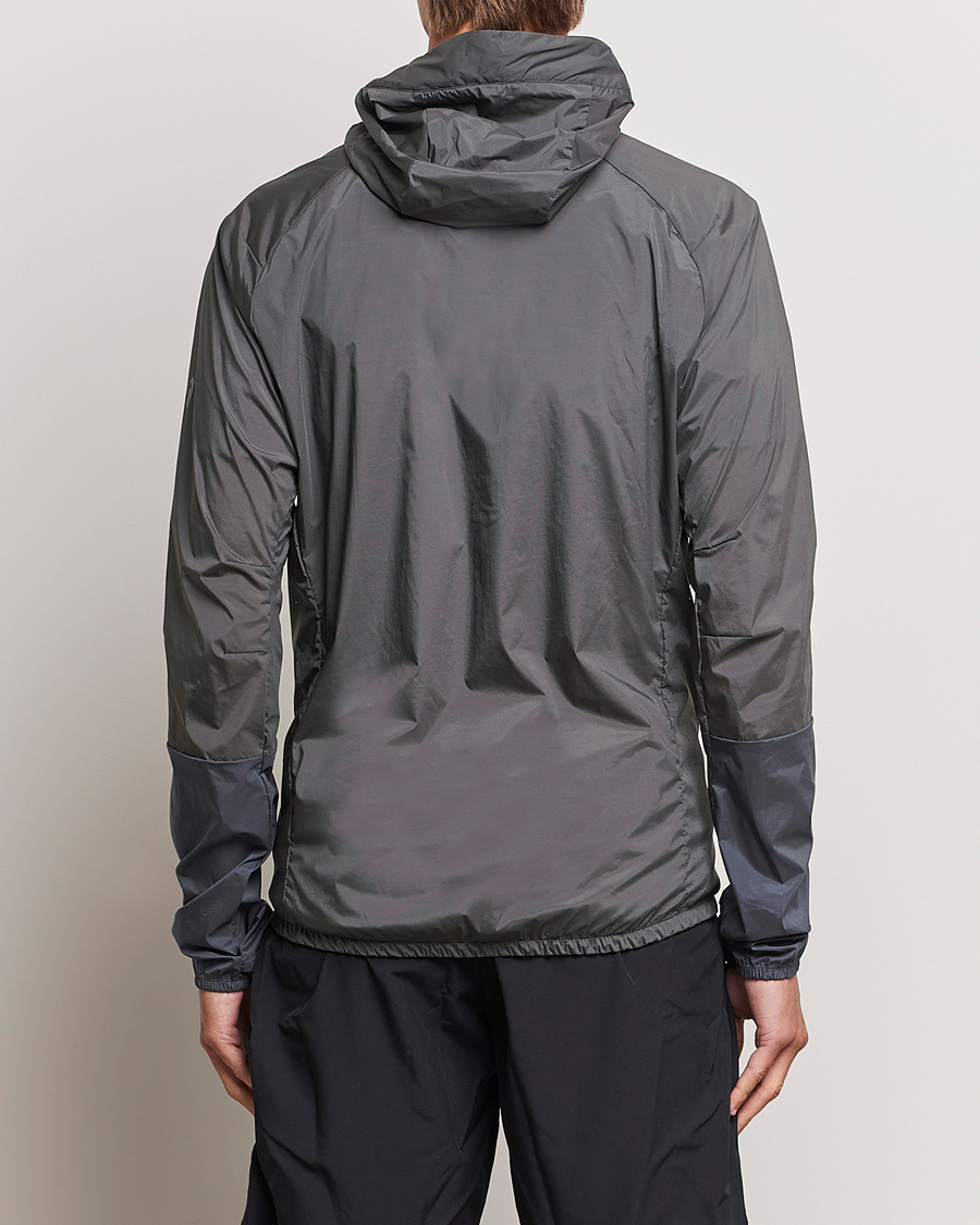 Herren | Jacken | Peak Performance | Vislight Wind Jacket Motion Grey/Omber Blue