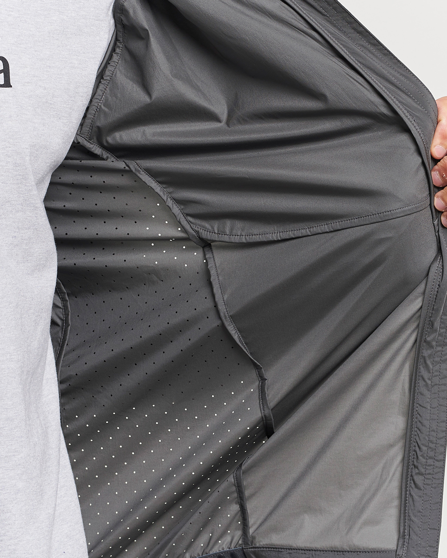 Herren | Jacken | Peak Performance | Vislight Wind Jacket Motion Grey/Omber Blue