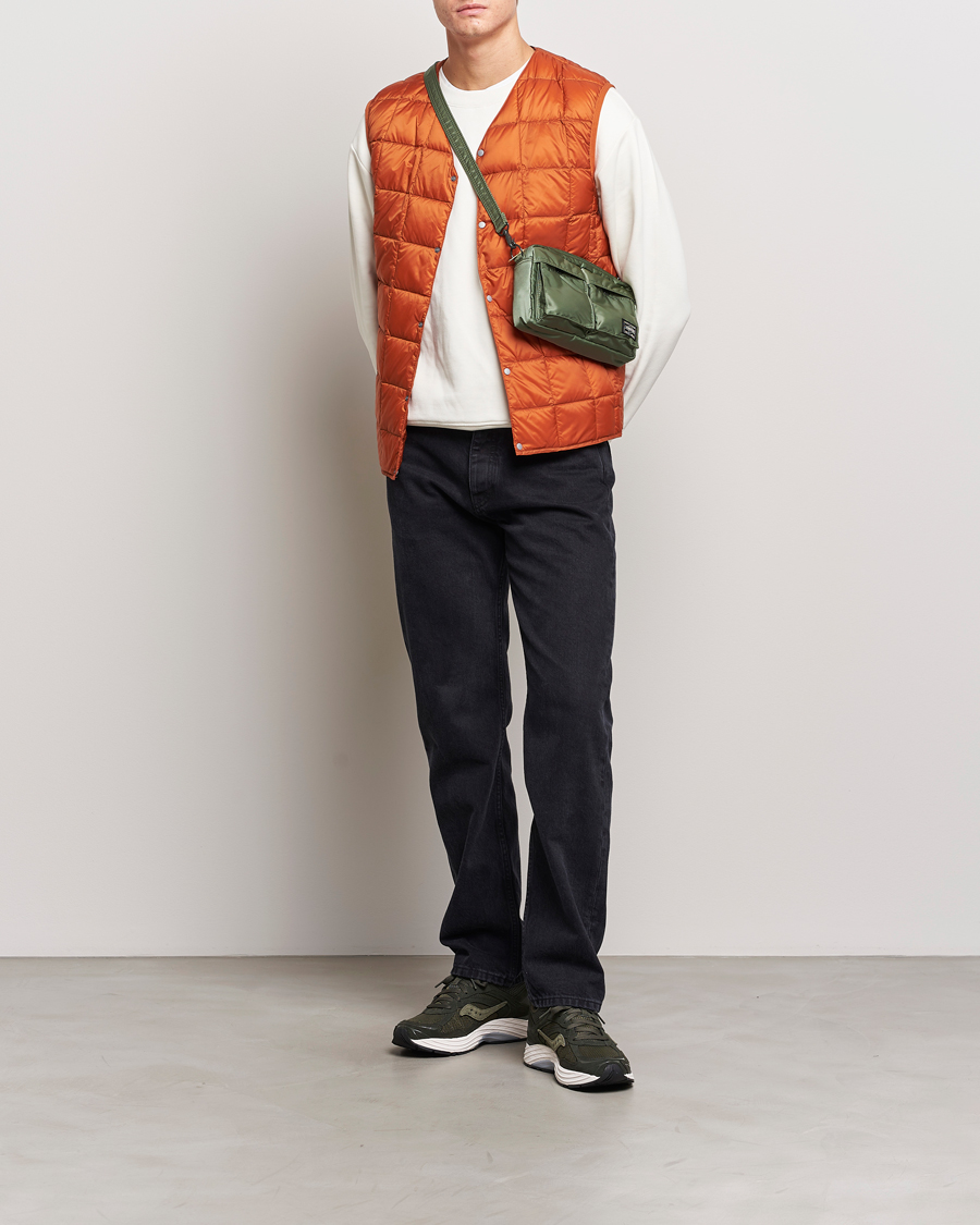 Herren | Jacken | TAION | V-Neck Lightweight Down Vest Brick Orange