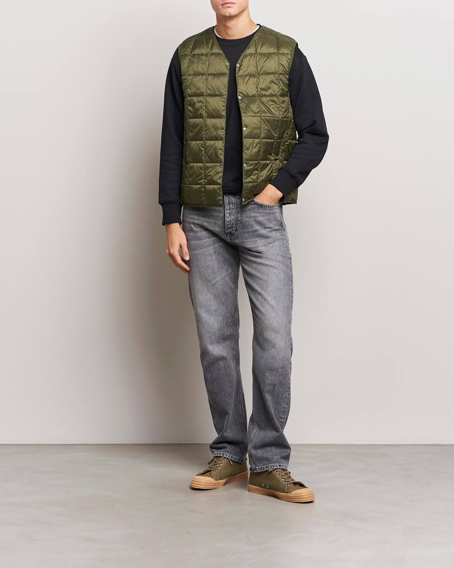 Herren | Jacken | TAION | V-Neck Lightweight Down Vest Dark Olive
