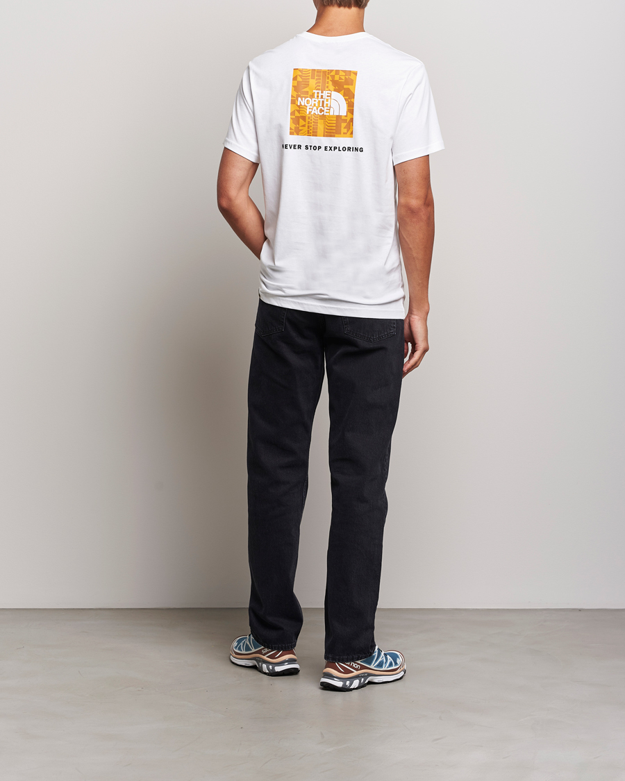 Herren | T-Shirts | The North Face | Redbox Tee White/Summit Gold