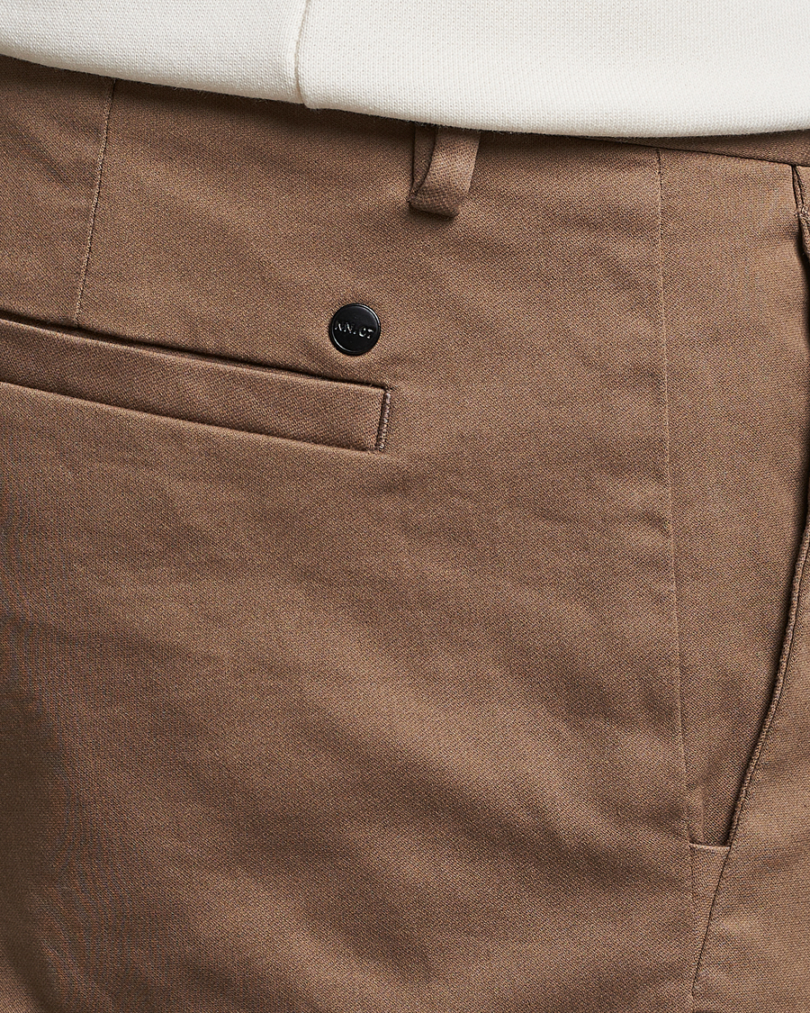 Herren | Hosen | NN07 | Theo Regular Fit Stretch Chinos Shitake