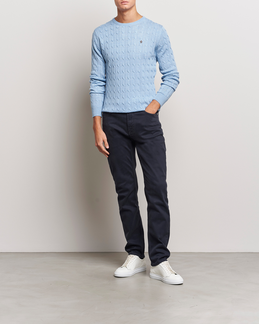 Herren | Pullover | Morris | Merino Cable Crew Neck Light Blue