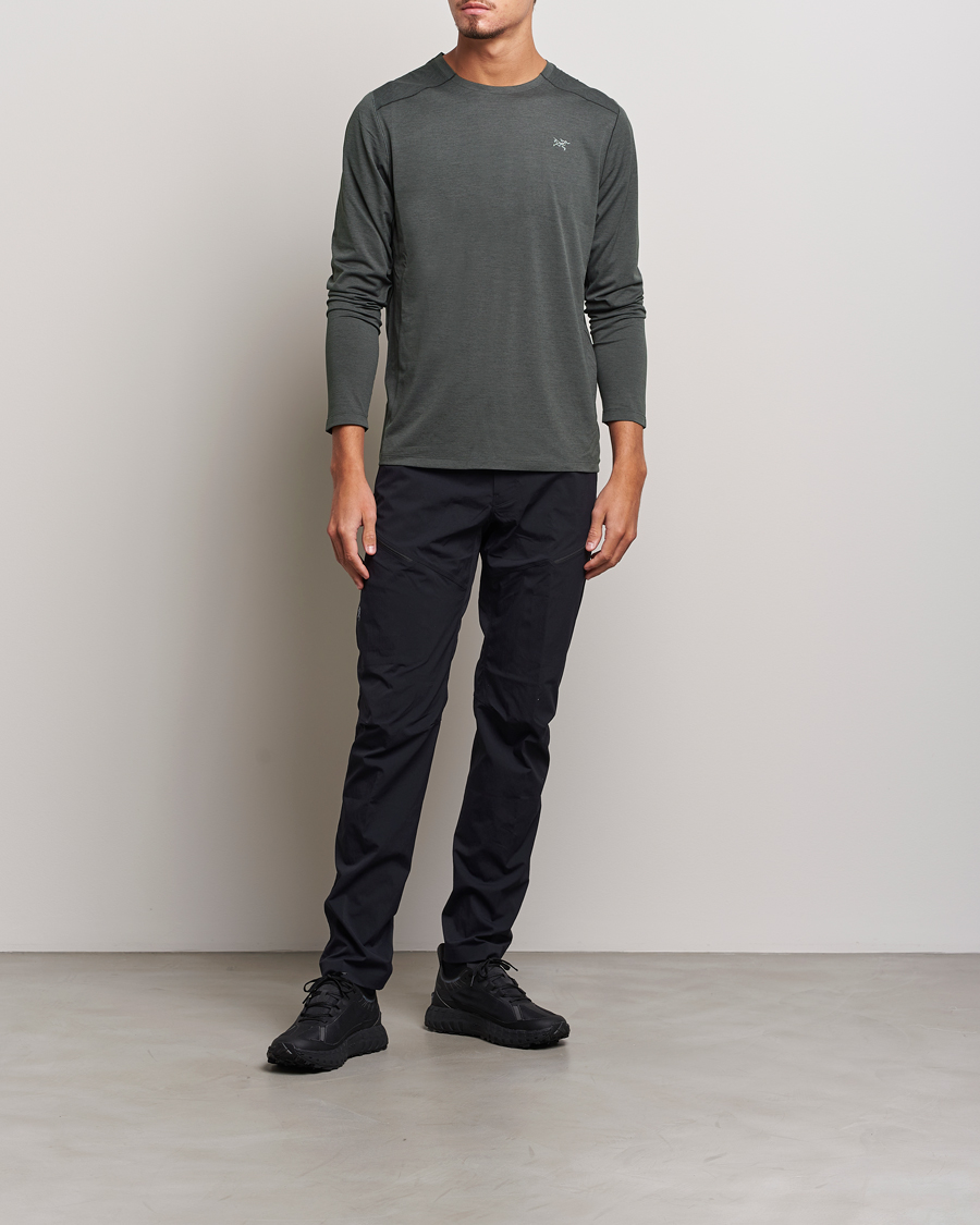 Herren | T-Shirts | Arc'teryx | Cormac Long Sleeve T-Shirt Black Heather