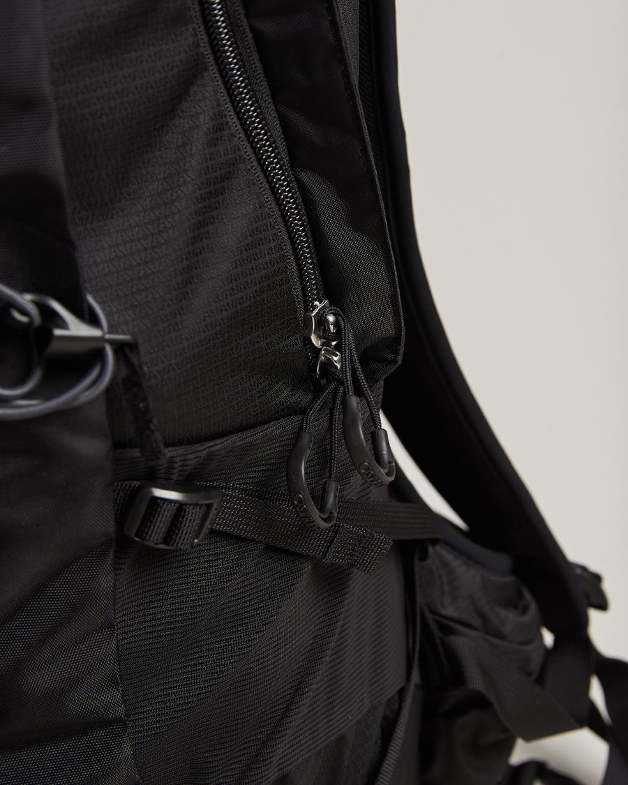 Herren | Osprey Talon 22 Backpack Stealth Black | Osprey | Talon 22 Backpack Stealth Black