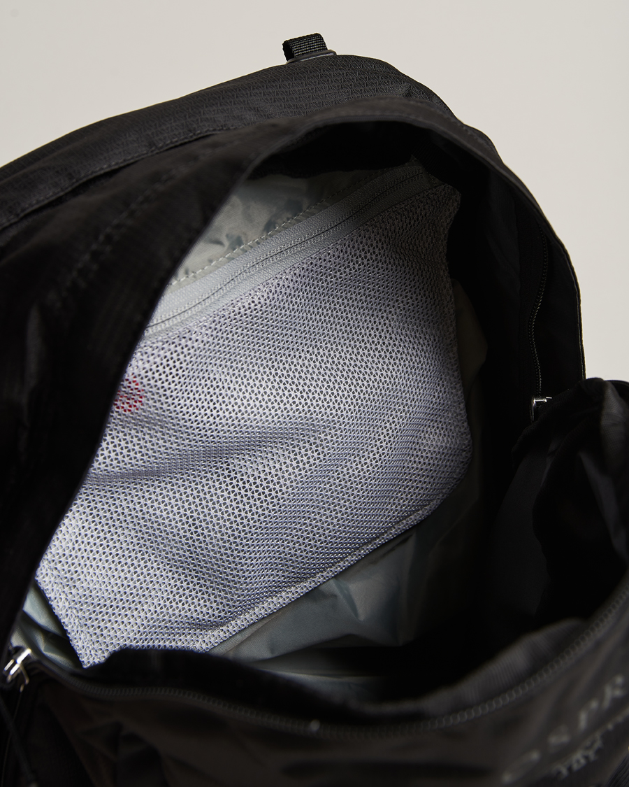 Herren | Osprey Talon 22 Backpack Stealth Black | Osprey | Talon 22 Backpack Stealth Black