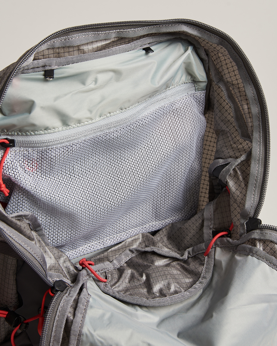 Herren | Osprey Talon Pro 30 Backpack Carbon | Osprey | Talon Pro 30 Backpack Carbon