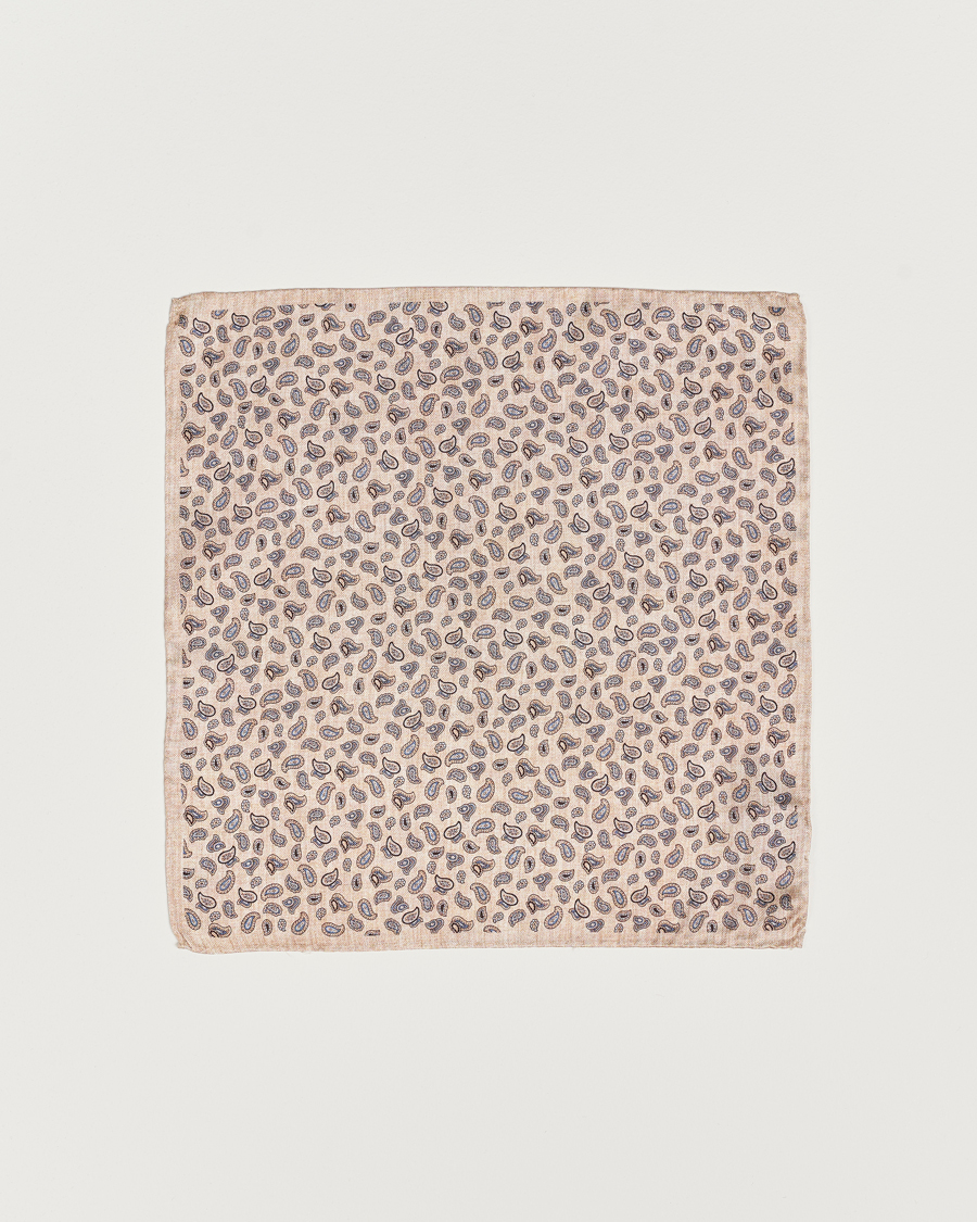 Herren | Amanda Christensen Silk Oxford Printed Paisley Pocket Square Creme | Amanda Christensen | Silk Oxford Printed Paisley Pocket Square Creme