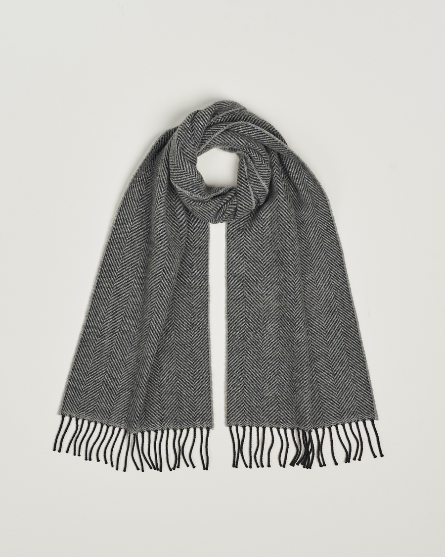 Herren | Begg & Co Herringbone Cashmere Scarf 30*170cm Grey | Begg & Co | Herringbone Cashmere Scarf 30*170cm Grey